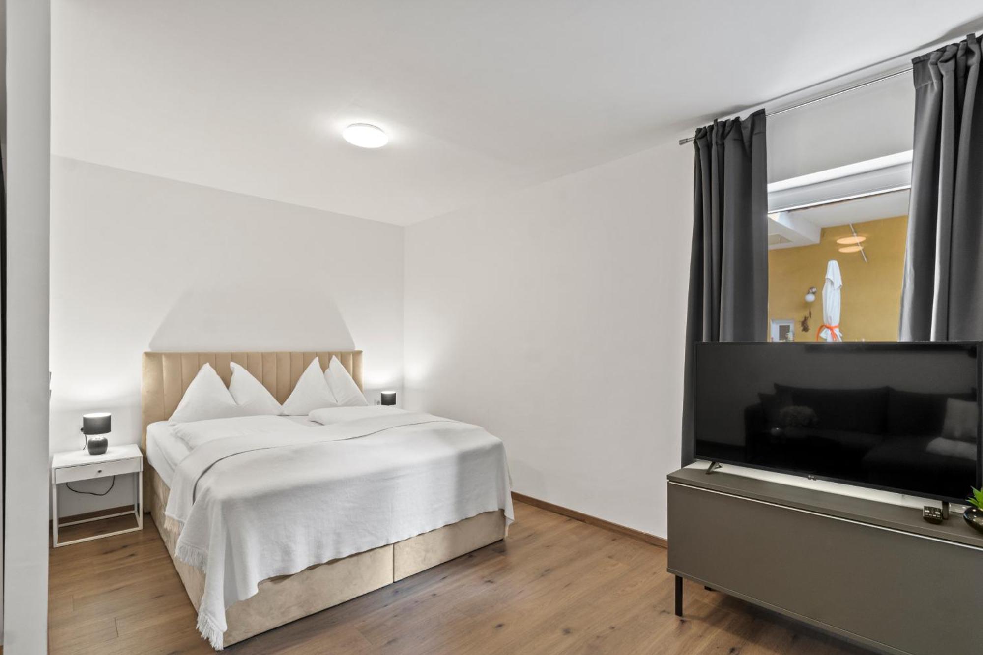 Ferienwohnung Stilvolles Zuhause Mit Terrasse Bruck an der Mur Exterior foto